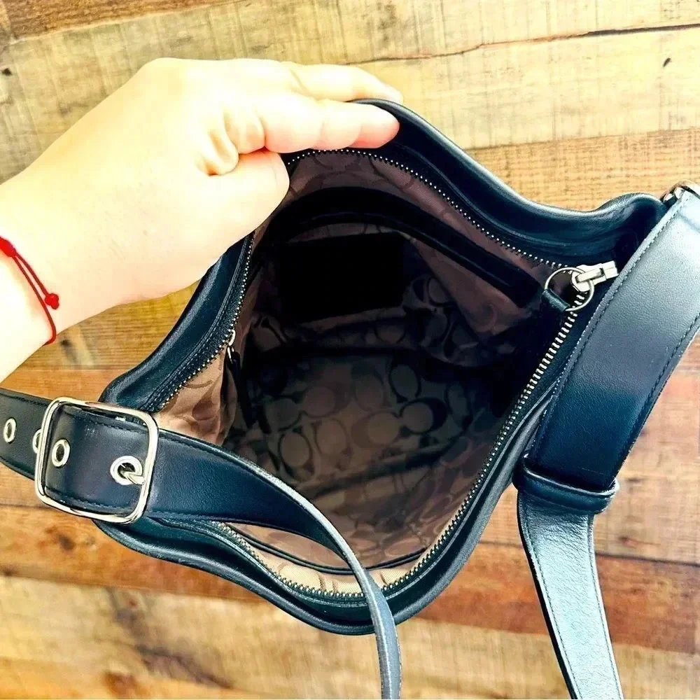 Vintage Coach Leather 9186 Legacy Soho Bucket Bag